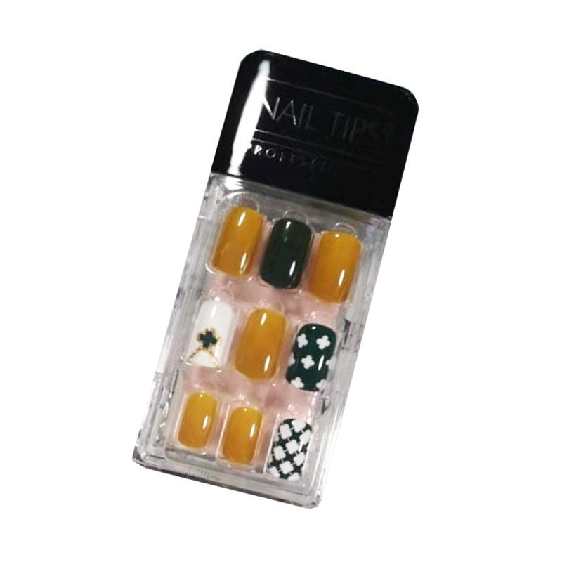 Nail Art Stickers – Easy DIY Nail Decorations